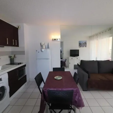 Appartement Sete, 2 Pieces, 6 Personnes - Fr-1-472a-28